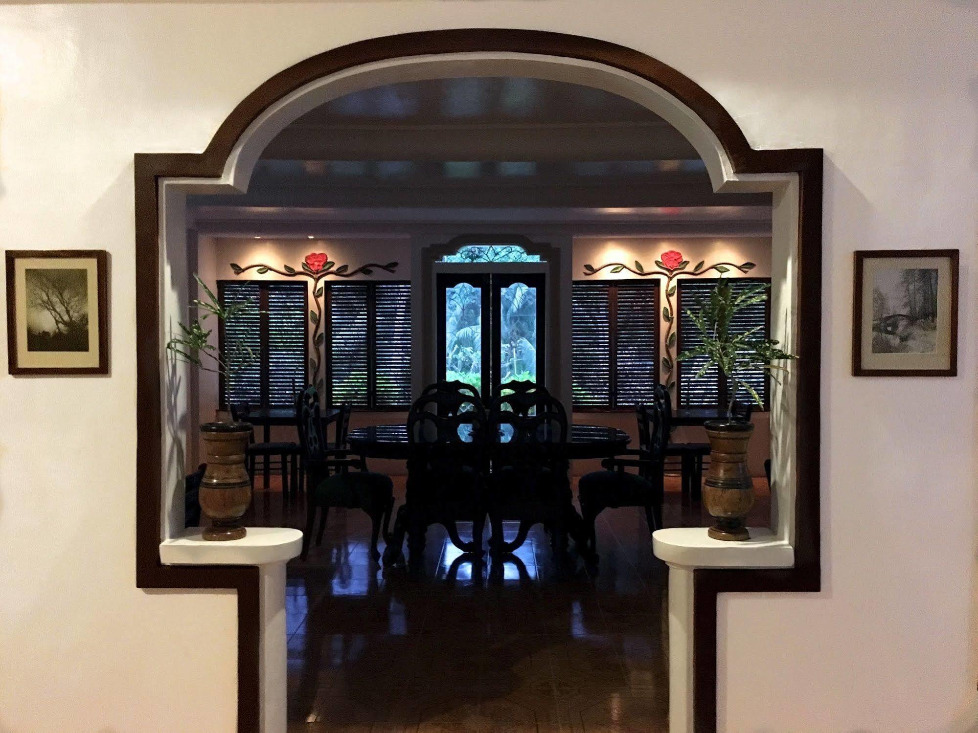 Guindulman Bay Tourist Inn Kültér fotó