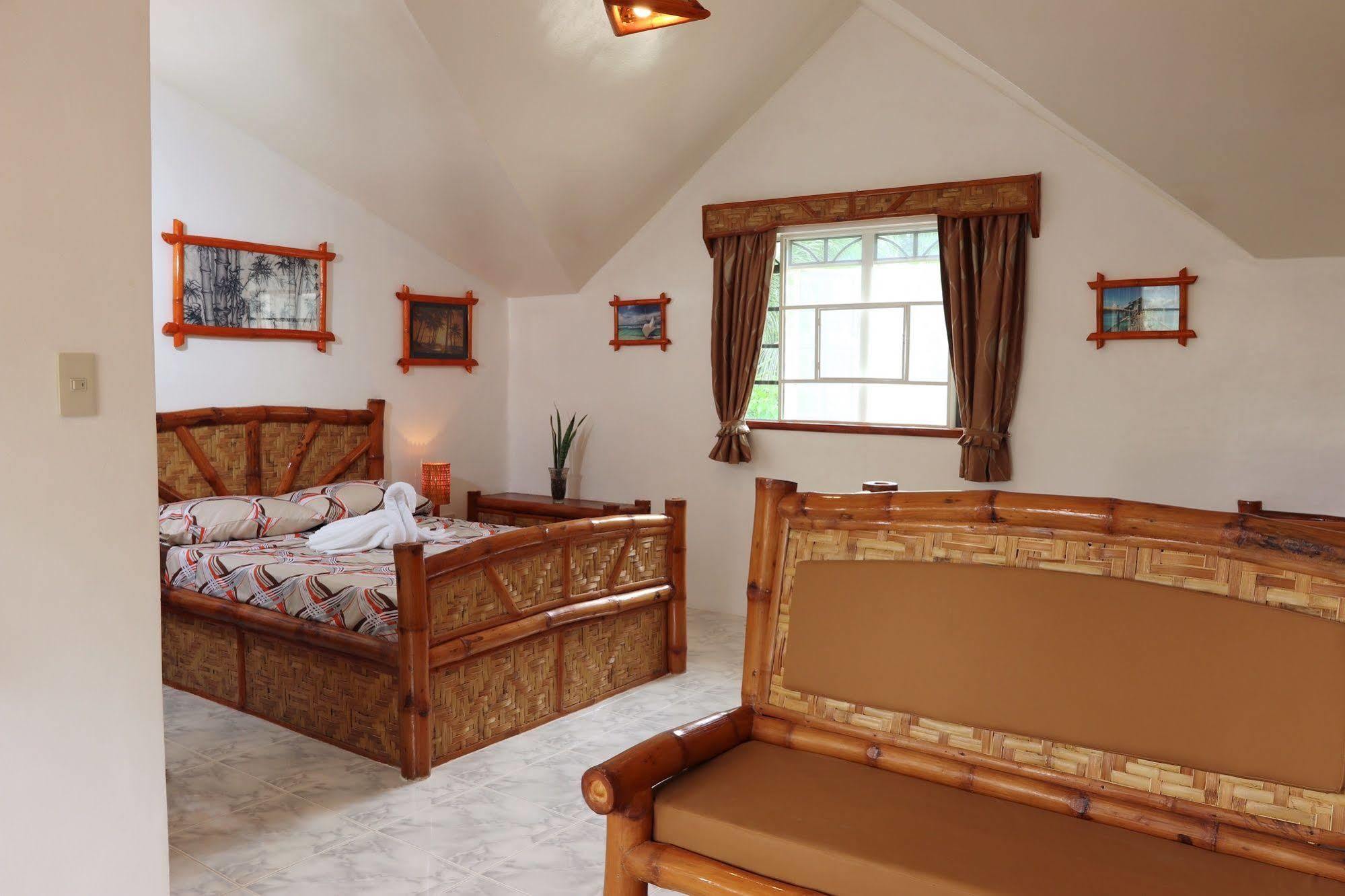 Guindulman Bay Tourist Inn Kültér fotó